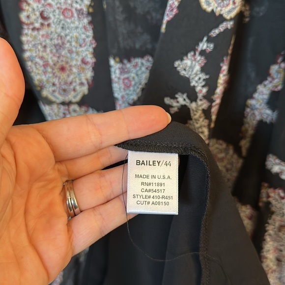 BAILEY 44 Depth of Fields Paisley Floral Sheer large NWT - Picture 7 of 8